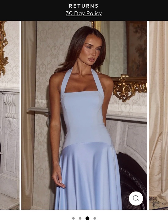 Jaus Dresses & Skirts - JAUS Odina Maxi Dress